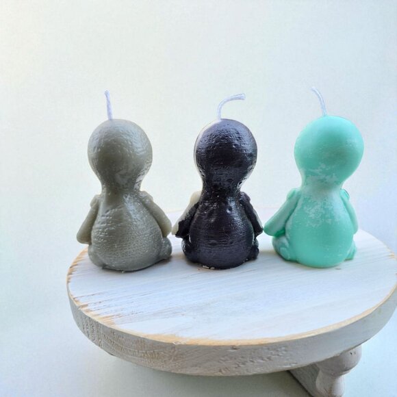 Handmade ✦ Voodoo Doll Candle ✦ Soy Wax Halloween Decor Spooky Collectible NWT - Picture 7 of 11